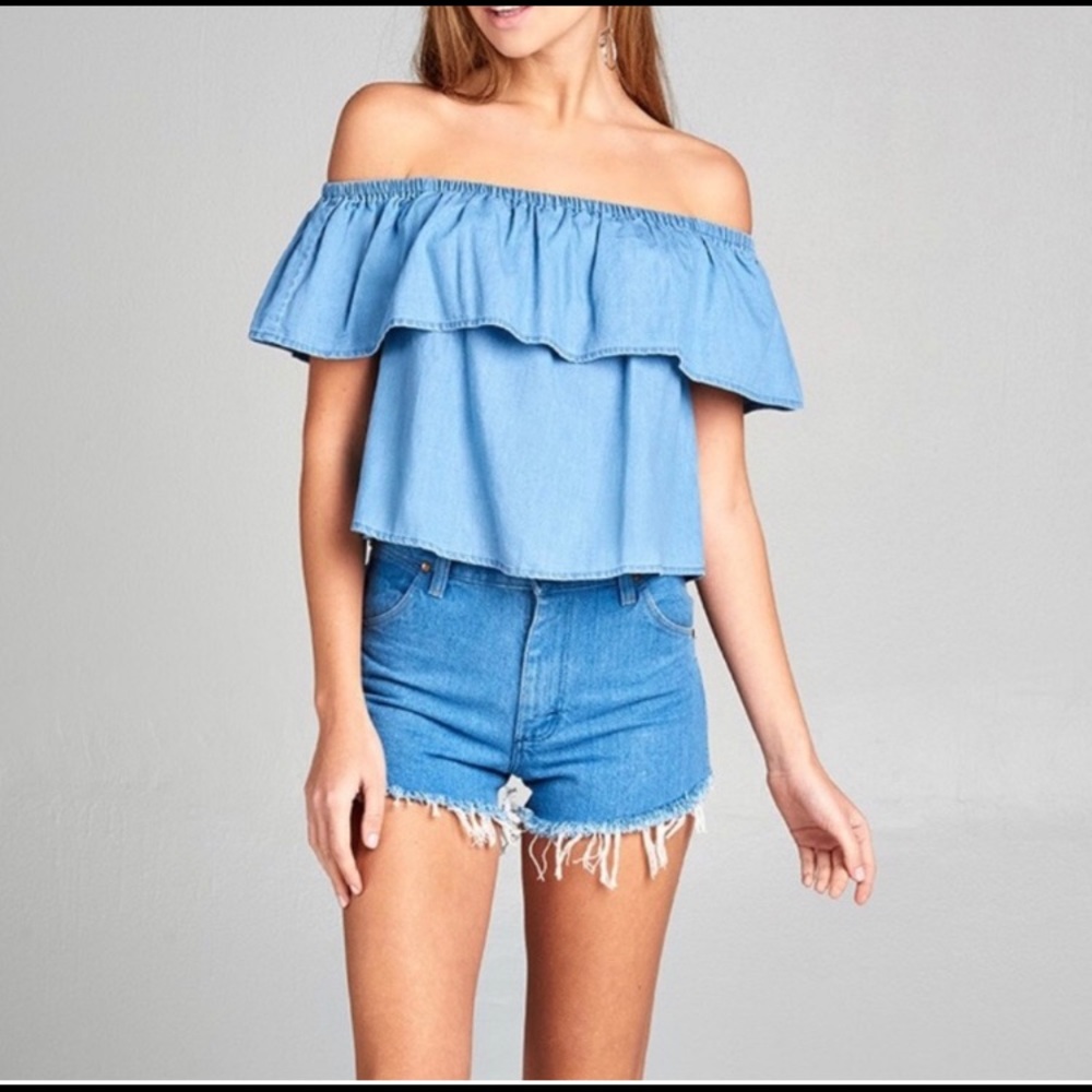 Haute Monde Ruffle Top, Size Medium, Blue. - Picture 3 of 12